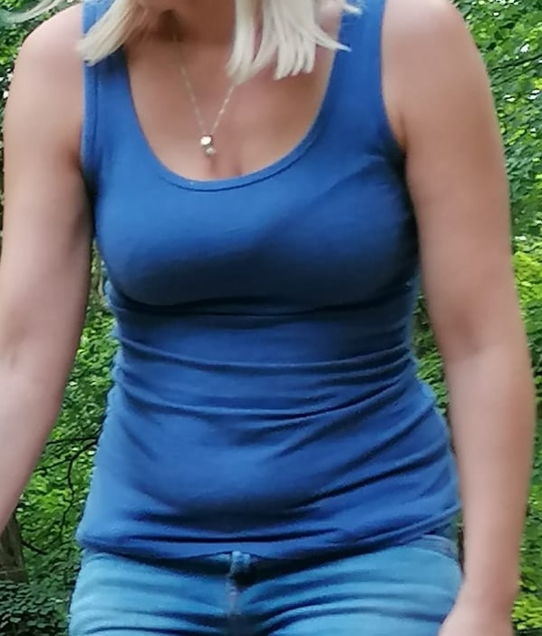 mommy_makeover_fuer_straffen_bauch_vorher_selfie